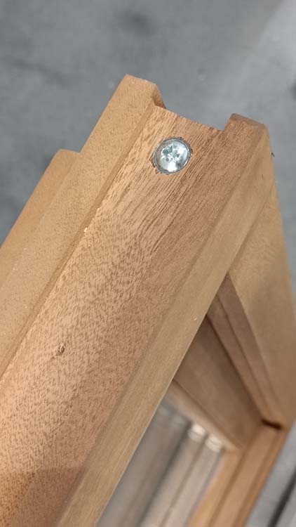 Houten draairaam 2-vleugels Meranti Trae 55mm maatwerk Houten draairaam 2-vleugels Meranti Trae 55mm maatwerk