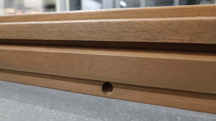 Houten draairaam 2-vleugels Meranti Trae 55mm maatwerk Houten draairaam 2-vleugels Meranti Trae 55mm maatwerk